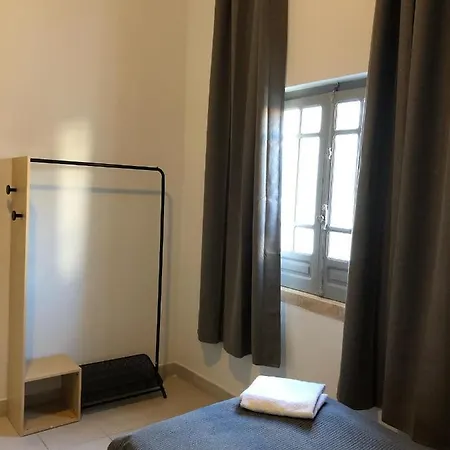 Da Estacao Портиман